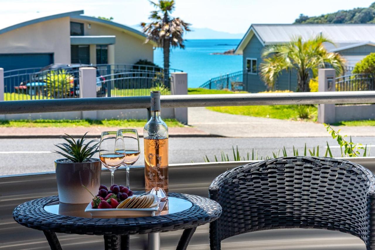 Oneroa Bay Villas エクステリア 写真