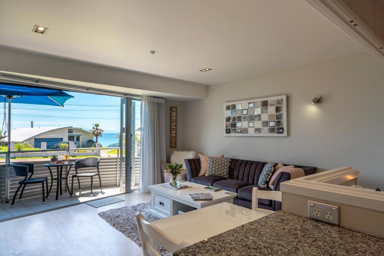 Oneroa Bay Villas エクステリア 写真